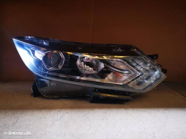 NISSAN QASHQAI J11 FAROL DIREITO - FF273 - 1