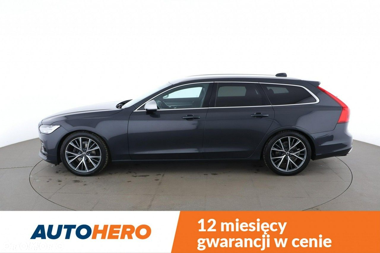 Volvo V90 D4 R-Design - 3