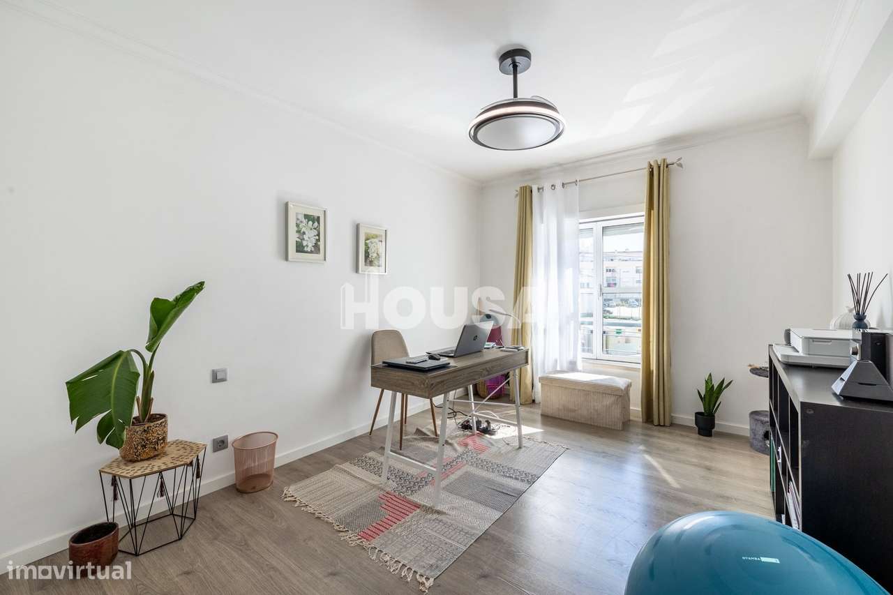 Apartamento T3 com Sótão, Garagem e Terraço – Nova Leiria-39