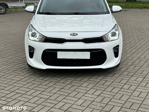 Kia Rio - 33