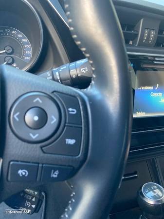 Toyota Auris Touring Sports 1.4 D-4D Comfort+Pack Sport - 10