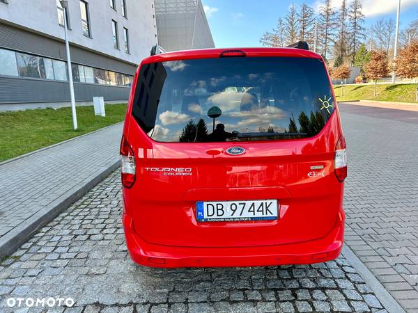 Ford Tourneo Courier 1.0 EcoBoost Titanium - 9