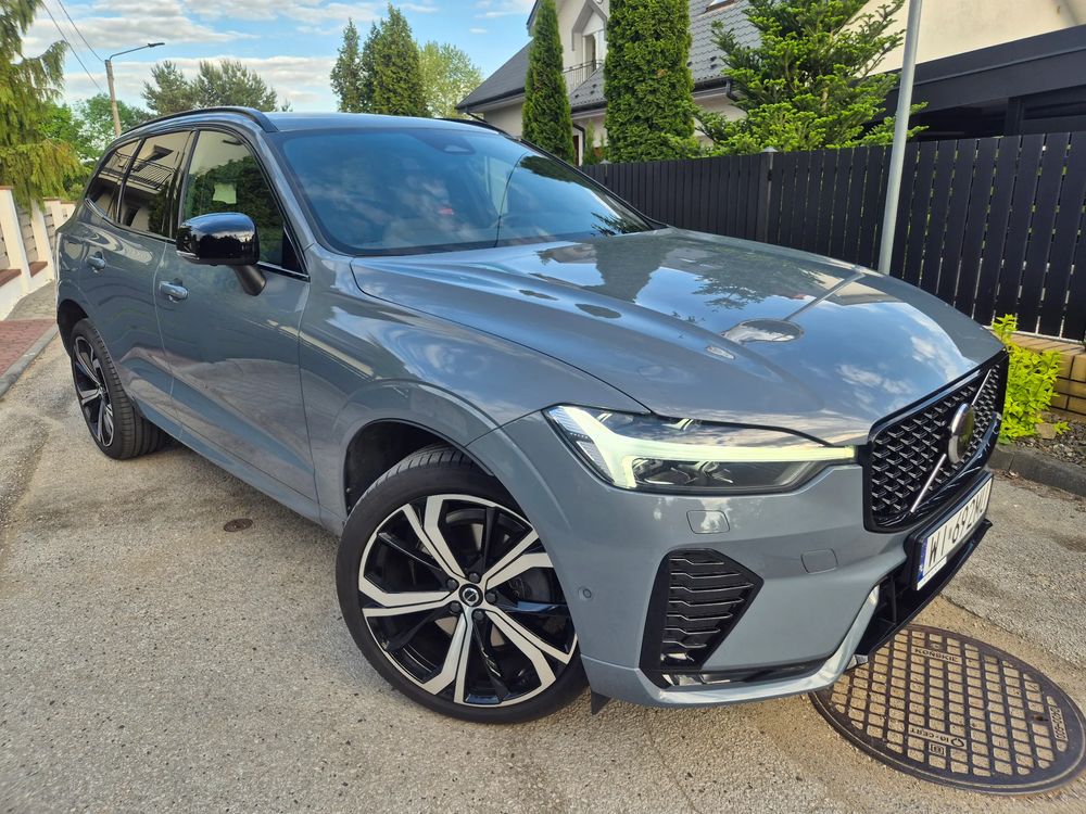 Volvo XC60 II B4 D AWD Plus Dark 2023