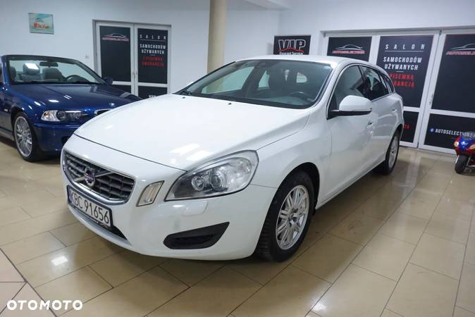 Volvo V60 D3 Kinetic - 4