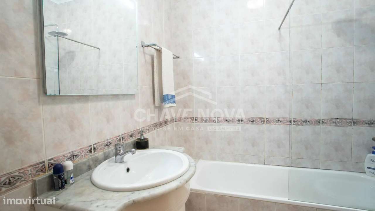 CP/T2 +1, em Vila Nova de Gaia, com varandas e garagem-22