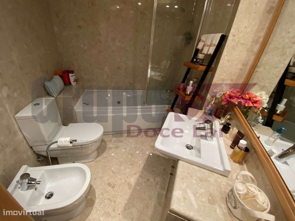 Apartamento T3 com Piscina e Jacuzzi em Sesimbra-24