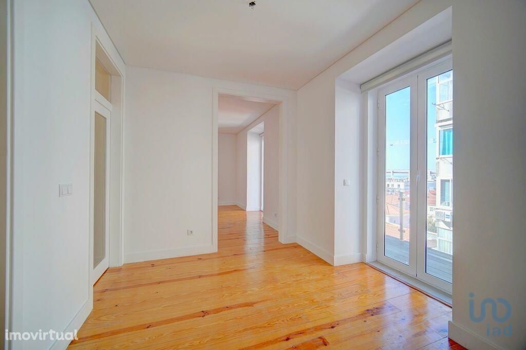 Apartamento T3 em Lisboa de 132,00 m2