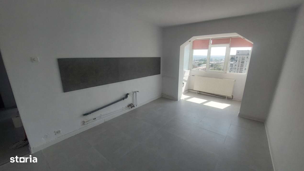 Apartament 3 camere open space, etajul 10, Craiovita zona Niela - Imagine principală: 1/7