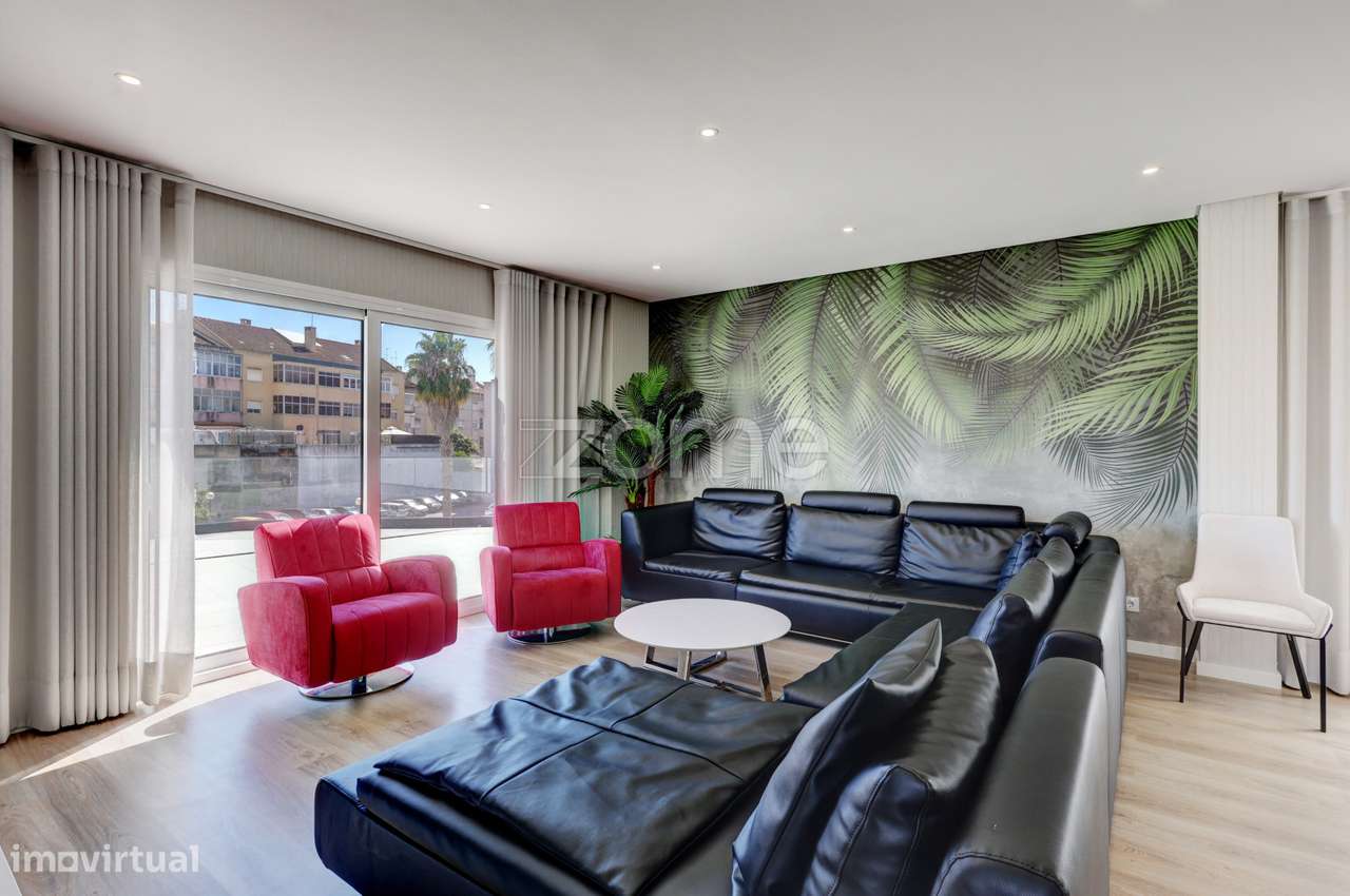 Apartamento T5 Novo em Sacavém-4