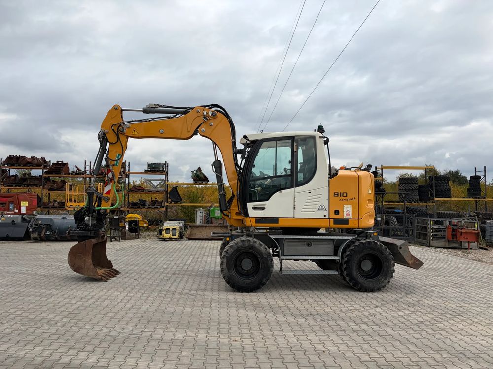 Liebherr A910 compact rototilt ze szczypcami 2016