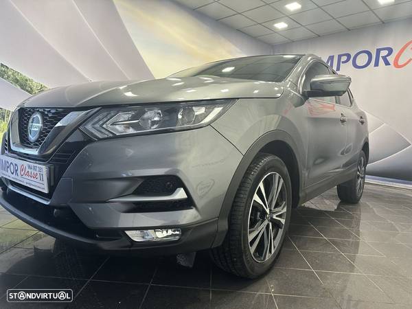 Nissan Qashqai 1.5 dCi N-Connecta J18+Led - 1