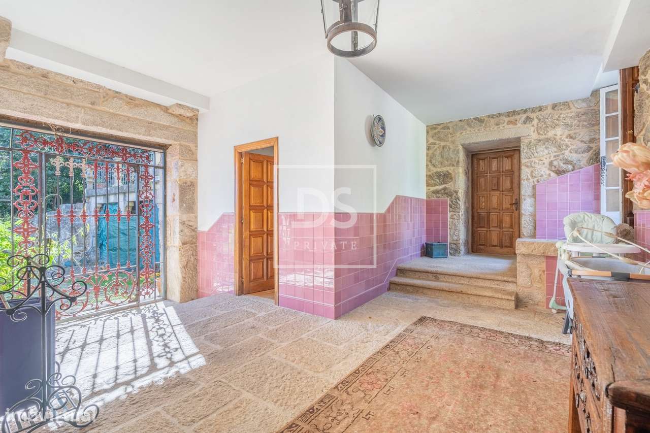 Quinta de Santo António – Propriedade Histórica com Potencial Único em-24