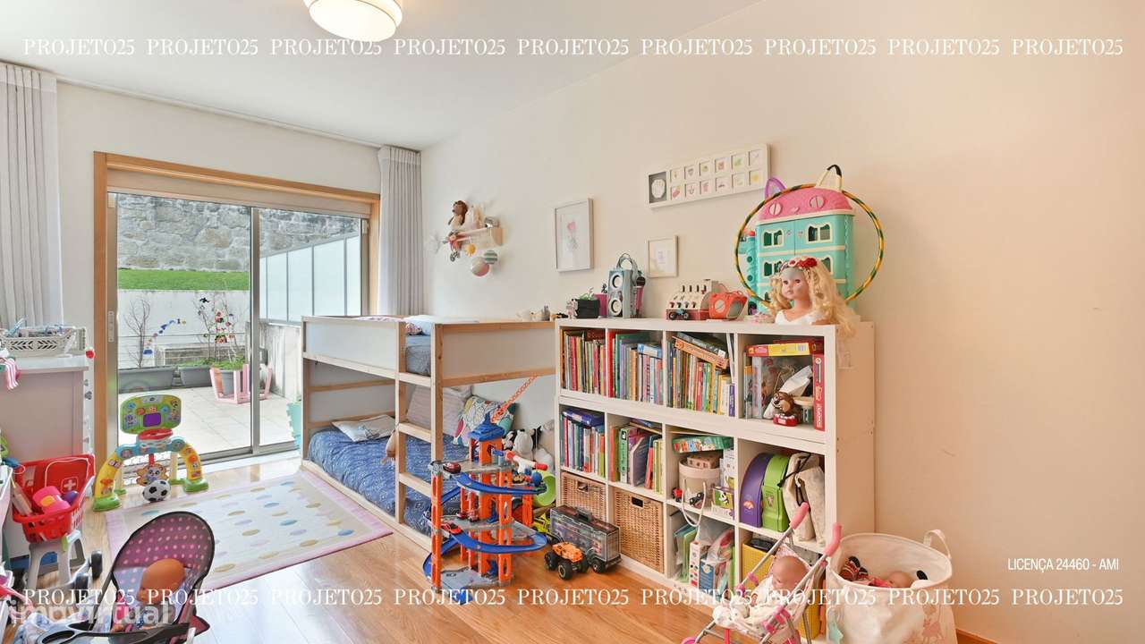 T2 C/ Terraço Privativo em Condº Fechado com piscina  - Casa da Música-22