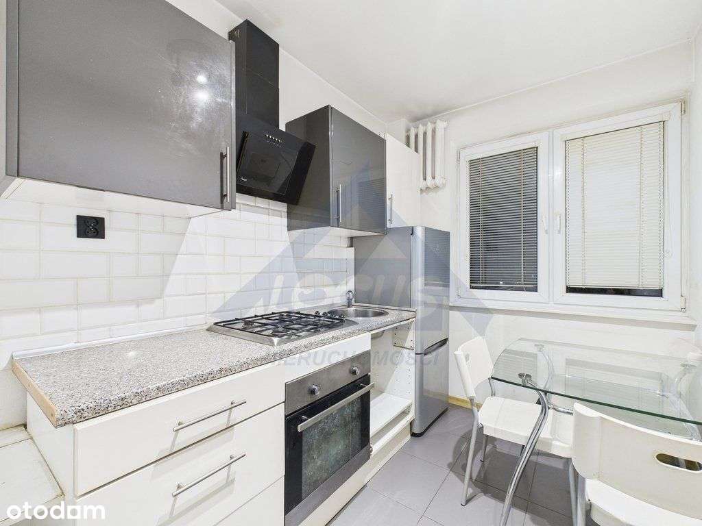 Sprzedam trzykpokojowe mieszkania Warszawa Stegny-6