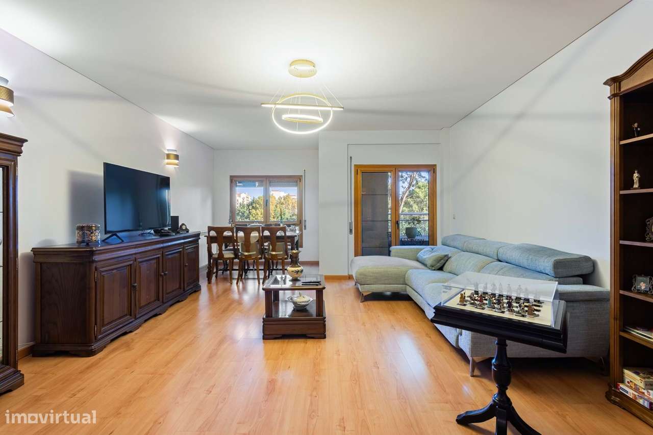 T3 exclusivo na Urbanização da Malvarosa-1