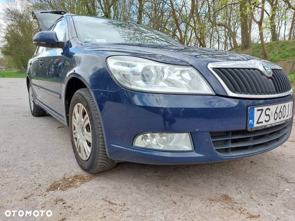 Skoda Octavia Combi 2.0 TDI DPF Ambiente - 14