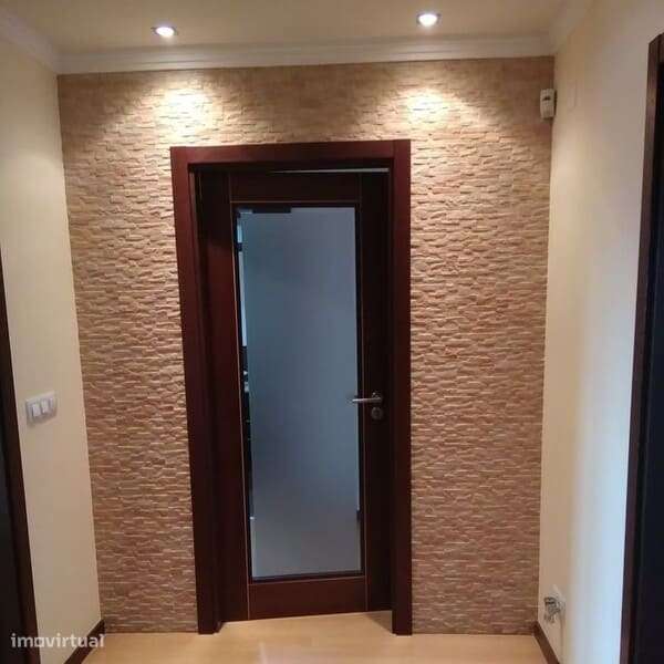 Excelente T2 com garagem!-11