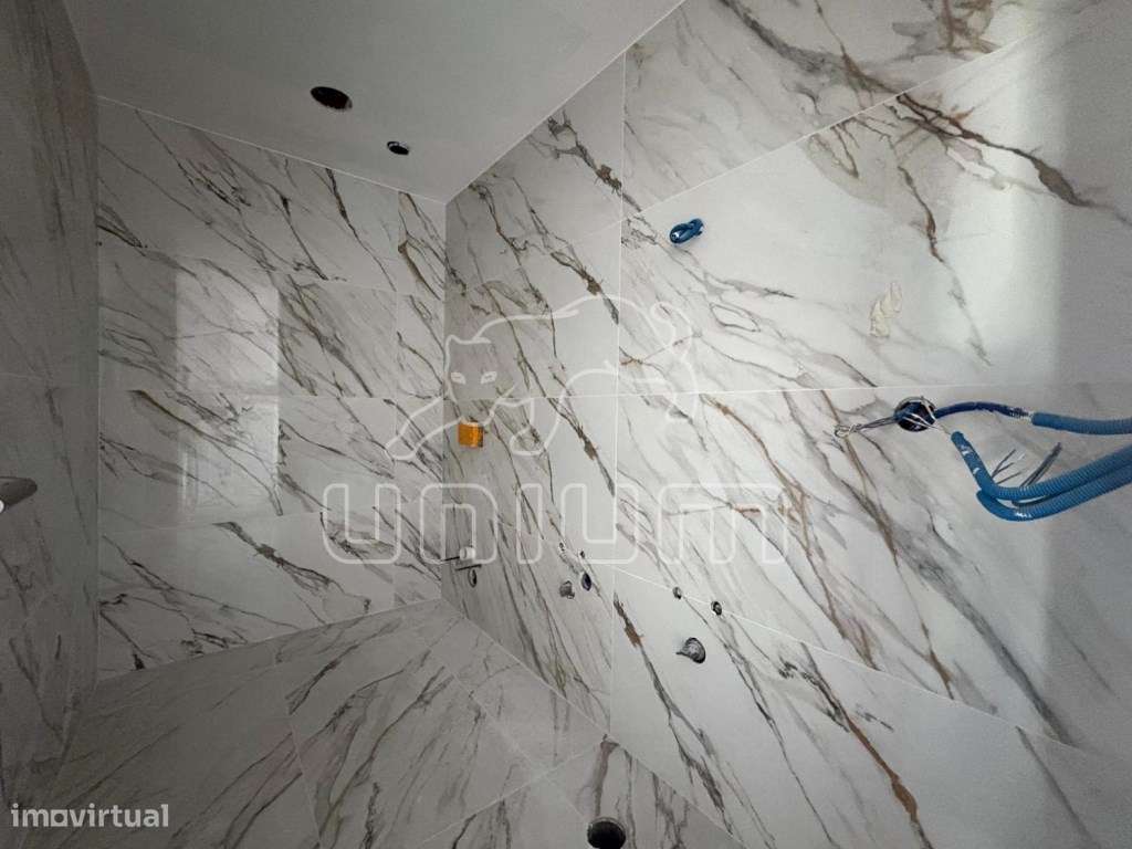 Apartamento T2 na Meadela - Grande imagem: 5/9