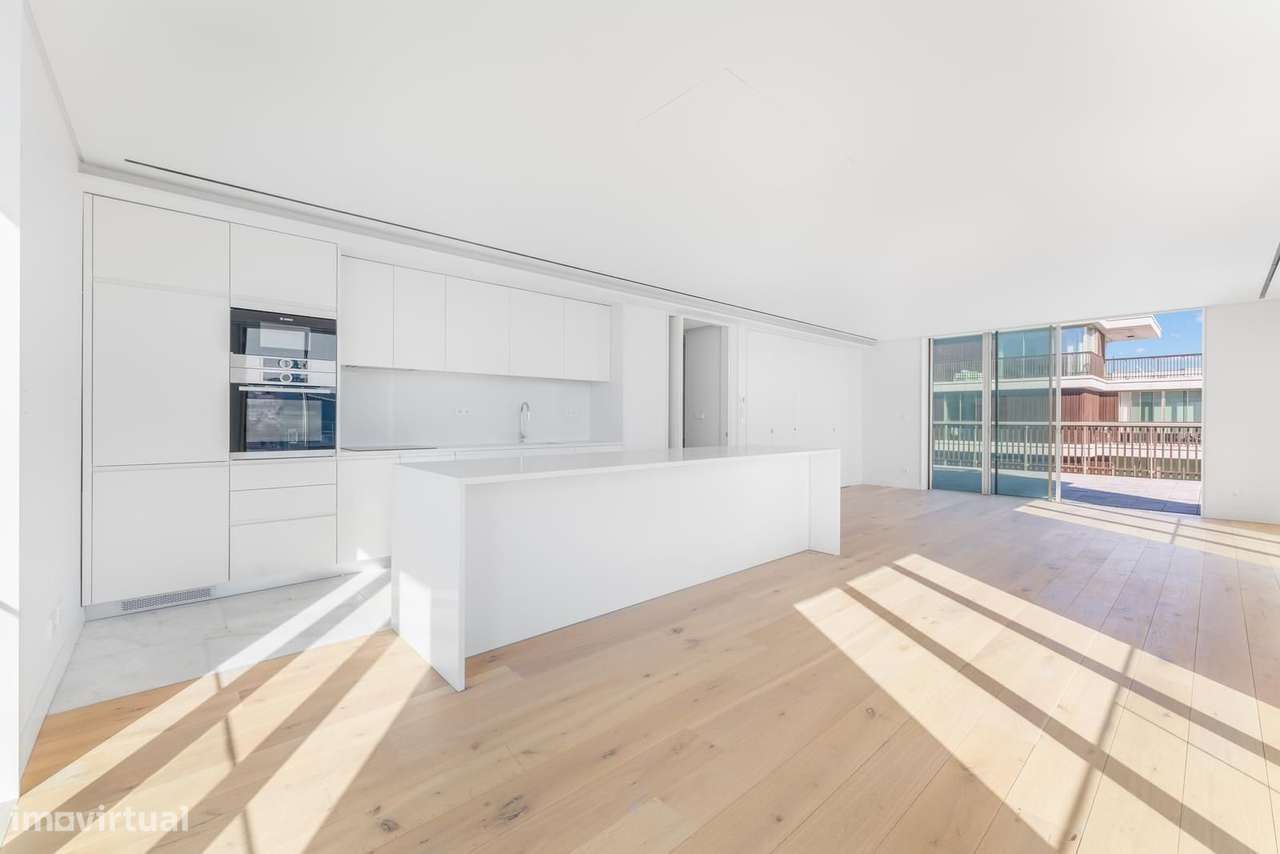 Apartamento T3 com piscina, Lisboa-4