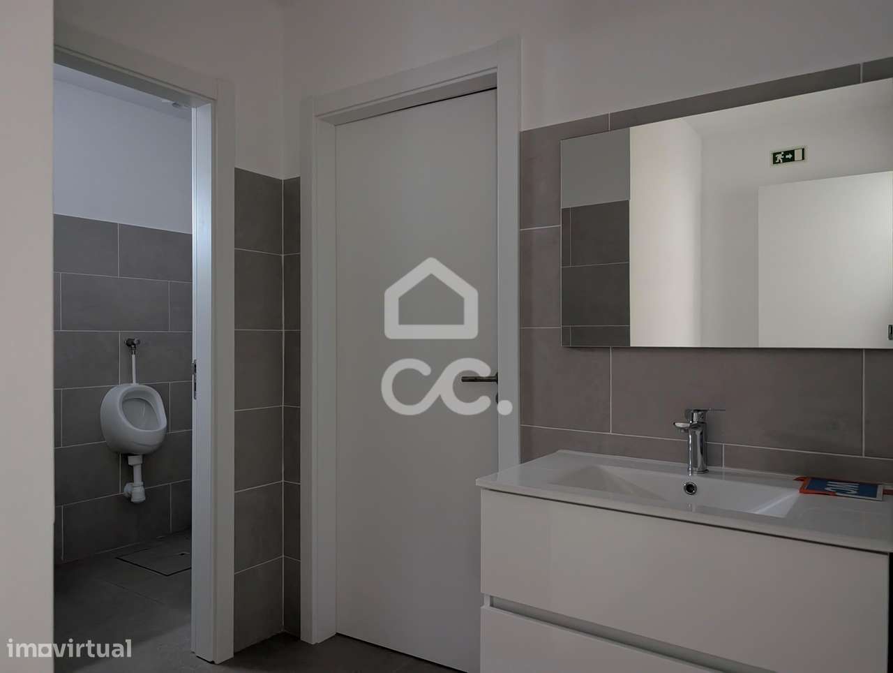 Loja, 153,14 m², Abrantes (São Vicente e São João) e Alferrarede-17