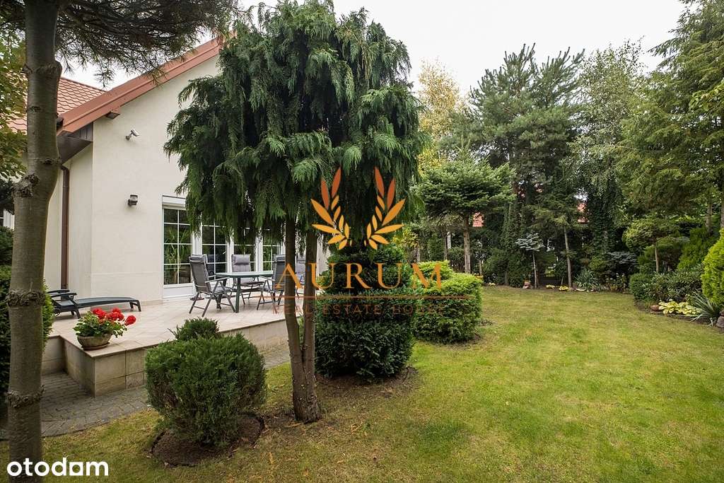 Ciepły rodzinny dom najwyższej jakości blisko lasu-17