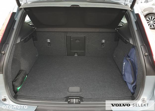 Volvo XC 40 - 25