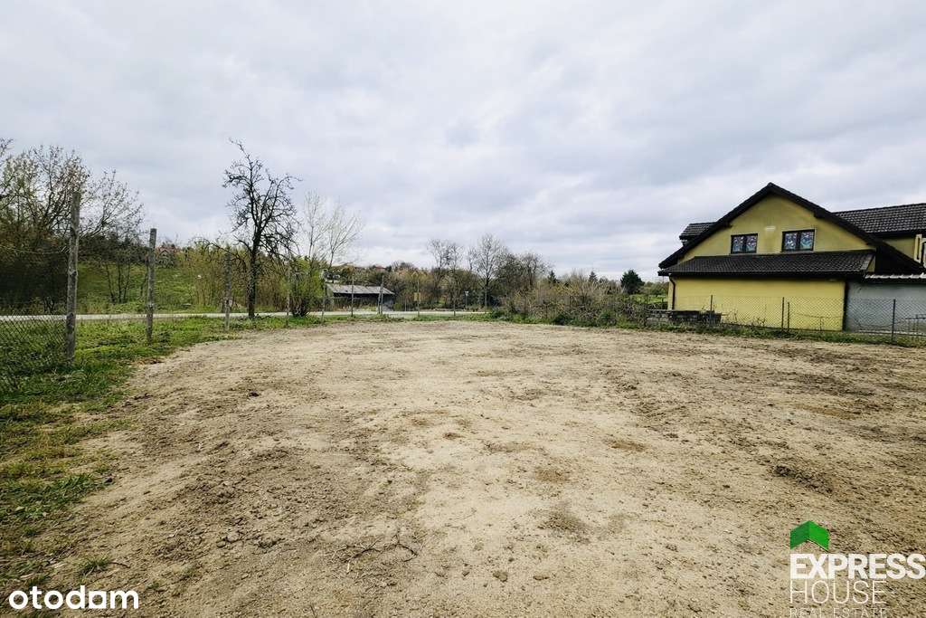 Działka inwestycyjna z mediami – Dziesiąta-0