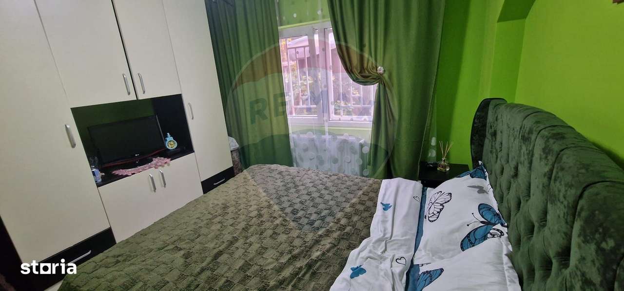 Apartament 3 camere parter cu intrare separata, Buhusi/Bacau - Imagine principală: 5/15
