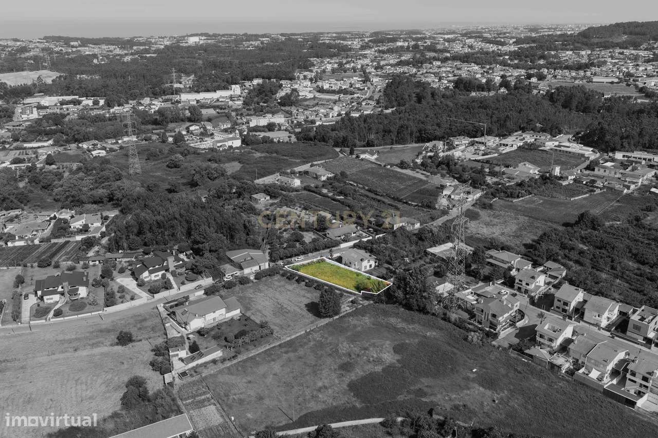 Terreno para construção já vedado em 4 frentes-13