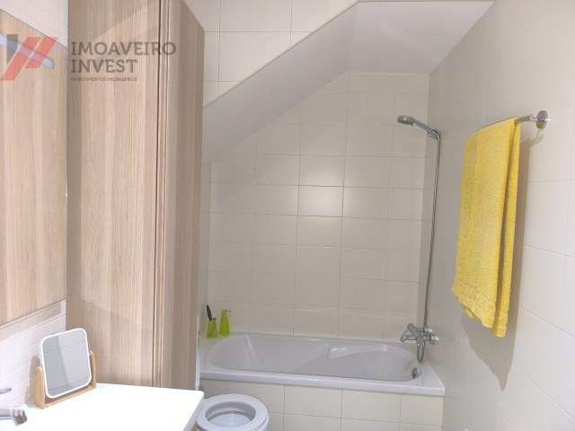 Apartamento T2 Duplex com Garagem Fechada | 269.000€-13