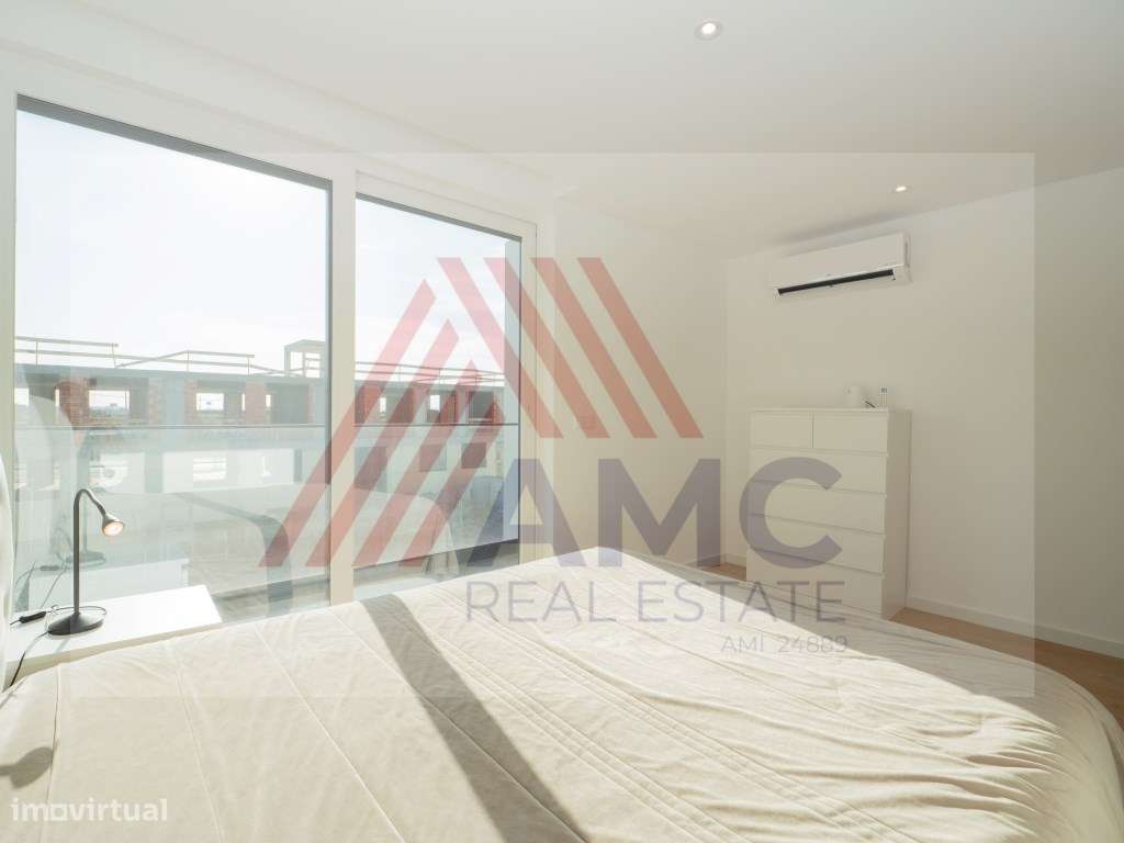 VENDE-SE MORADIA T3 NOVA COM PISCINA PRIVATIVA E GARAGEM-56