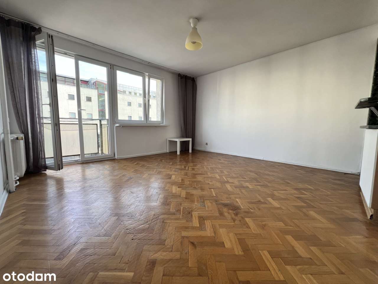 Kawalerka z windą i piwnicą w centrum Gdyni!-7