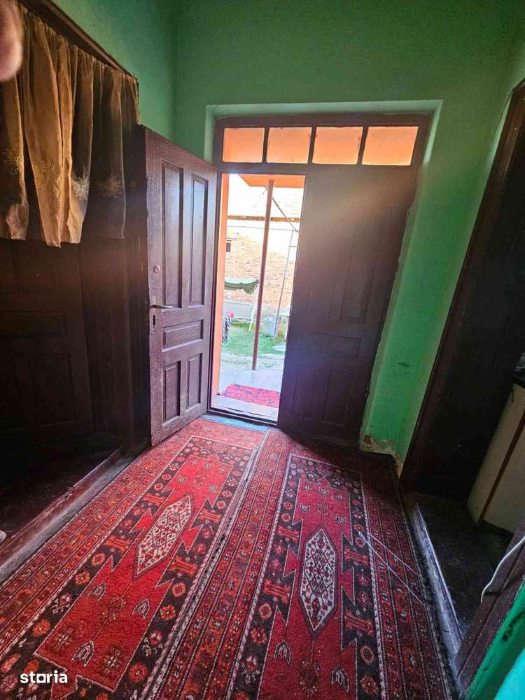 Casa de vanzare sat Rogoz-11