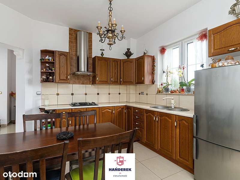 Funkcjonalny dom dla rodziny w okolicy Jeziora Żywieckiego.-9