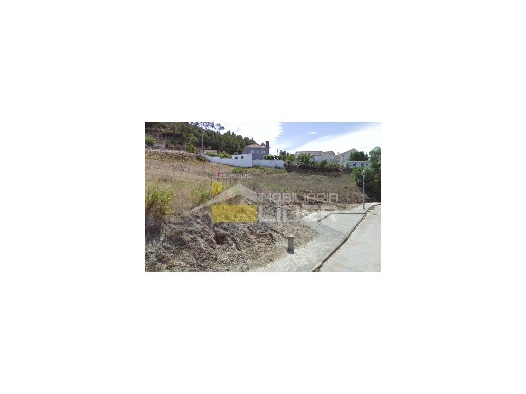 Lote de Terreno com 905 m2 para Const...