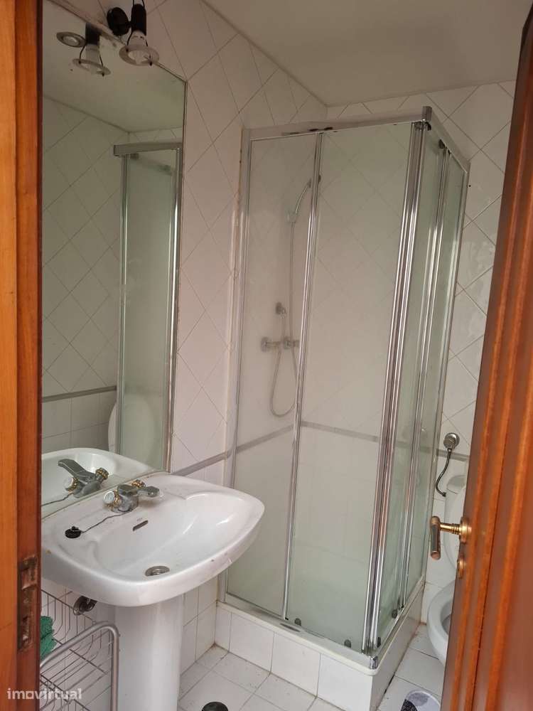 Apartamento Triplex com 3 quartos e 4 WC de sonho em Lisboa-9