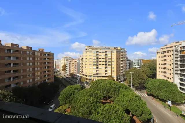 Magnífico T3 na Avenida da República – 8.º Andar com Vistas e Luz Natu - Grande imagem: 5/34