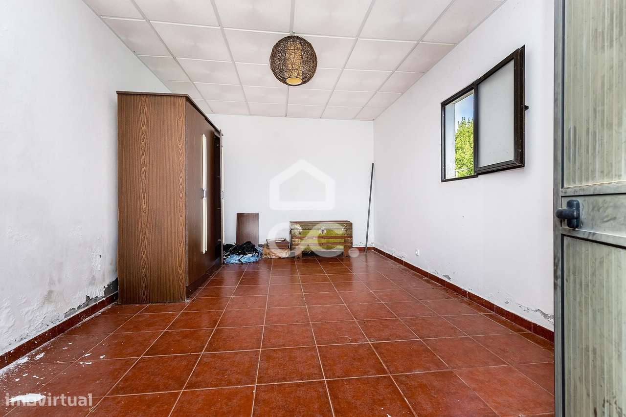 Moradia T2 de Rés do Chão c/ Terreno de 347 m² | S. Miguel de Machede,-13