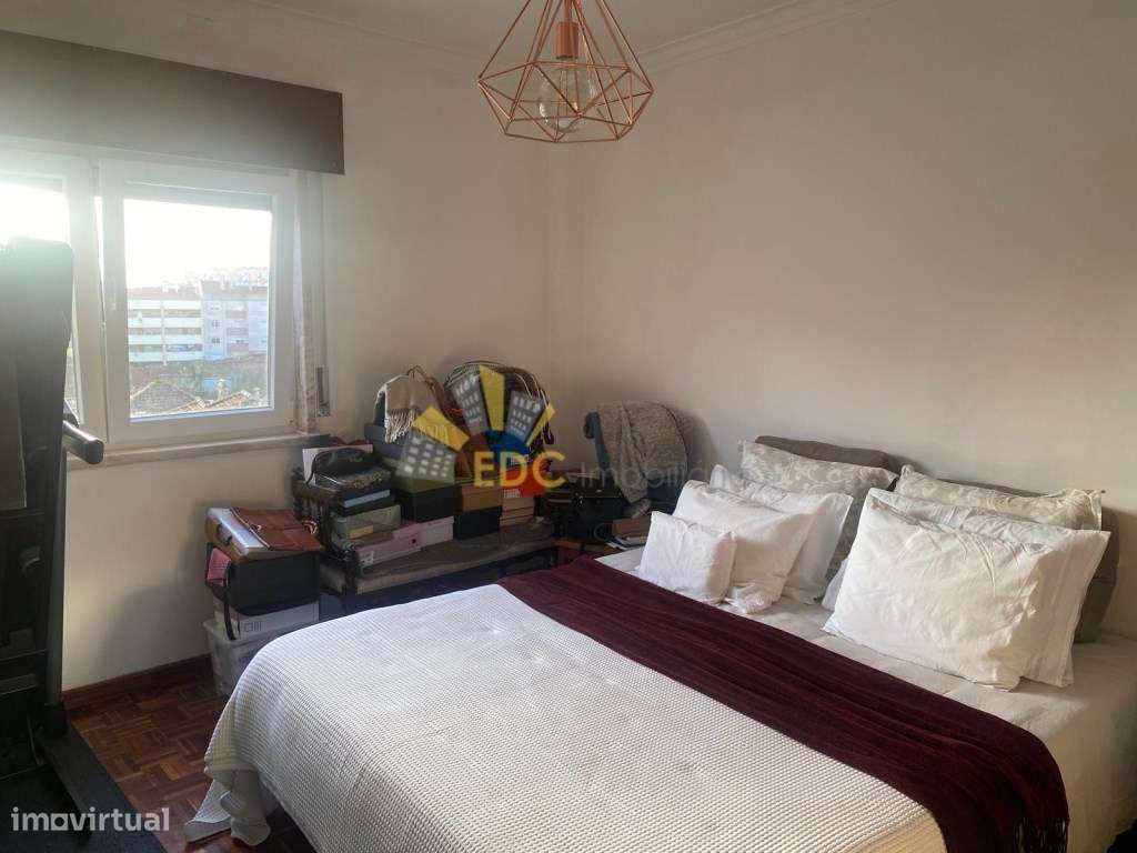 Apartamento T2 no Cacém, com possibilidade ser transformado em dúpl...-17