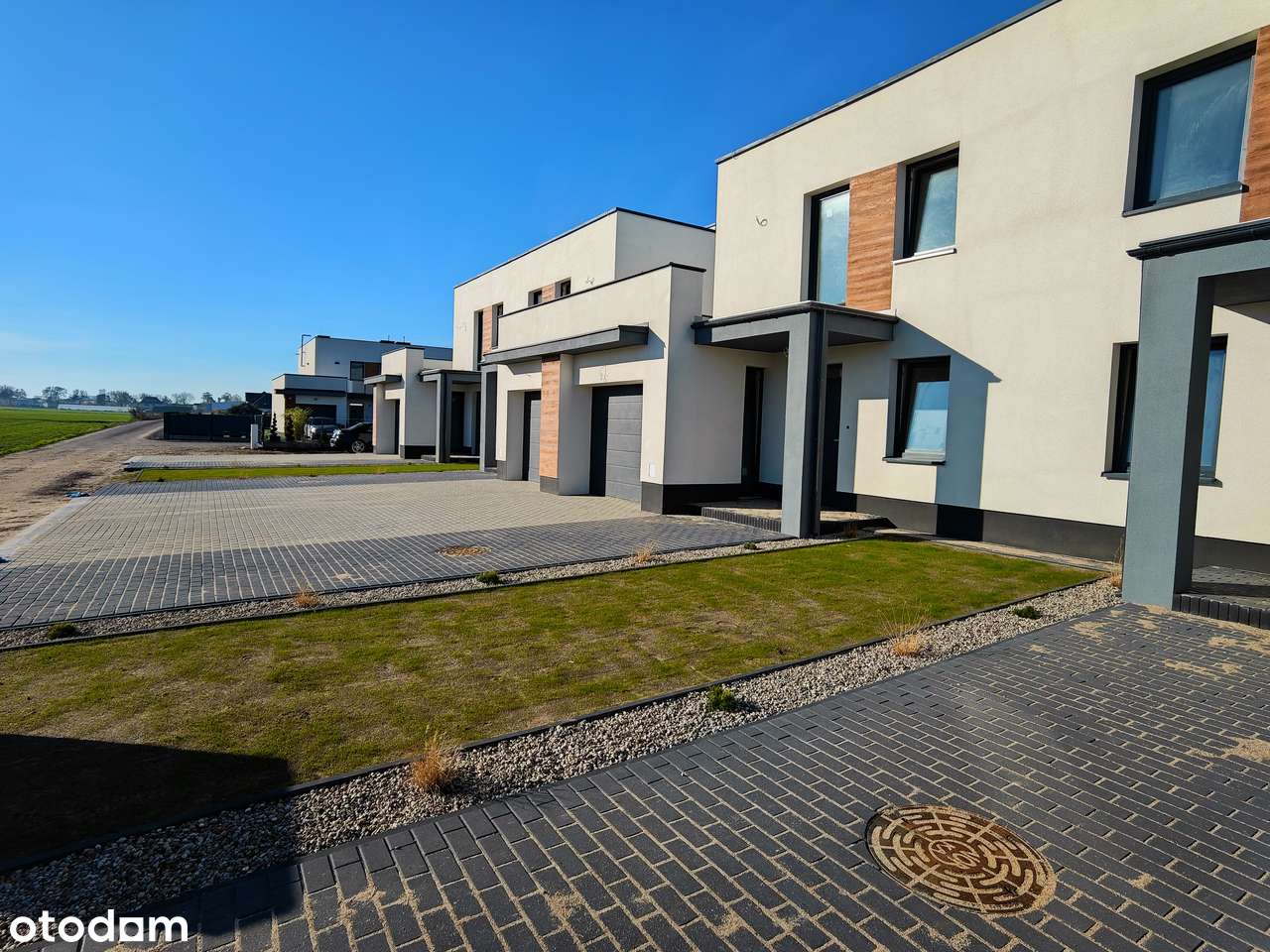 Gotowe domy w zabudowie szeregowej 110m2, 4 pokoje,Garaż, pompa ciepła-3