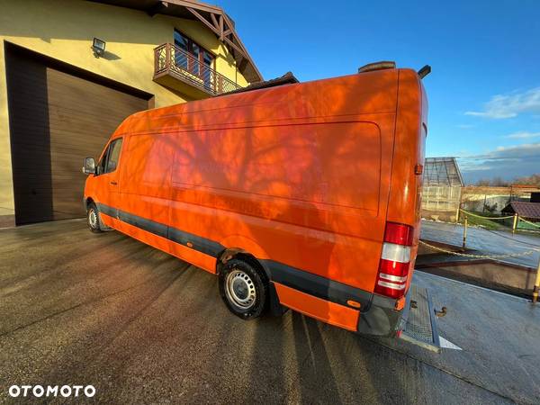 Mercedes-Benz Sprinter - 10