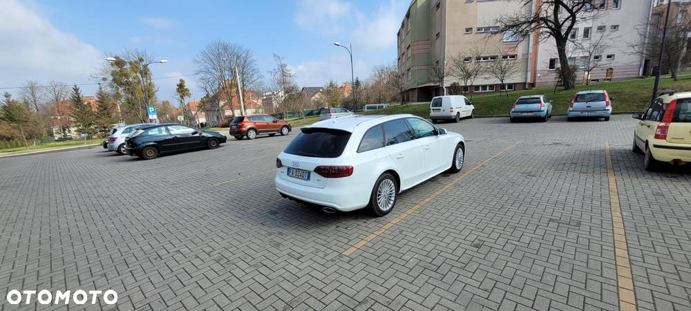 Audi A4 Avant 2.0 TDI DPF clean diesel multitronic Ambiente - 5