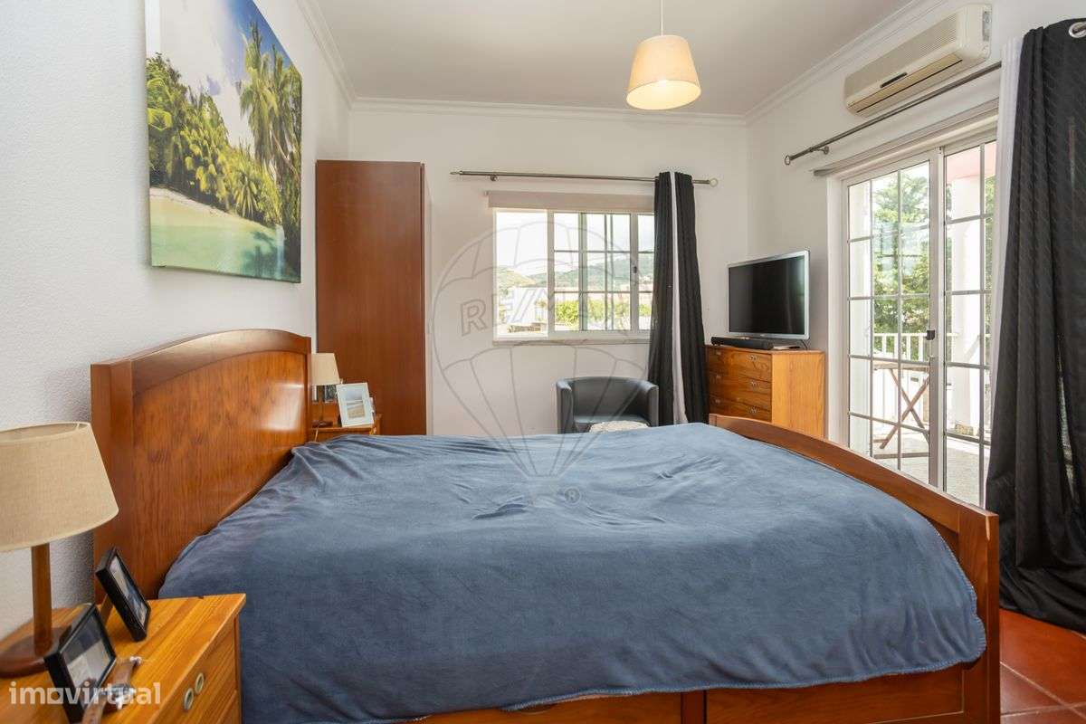 Moradia T4 em Quinta do Anjo-34