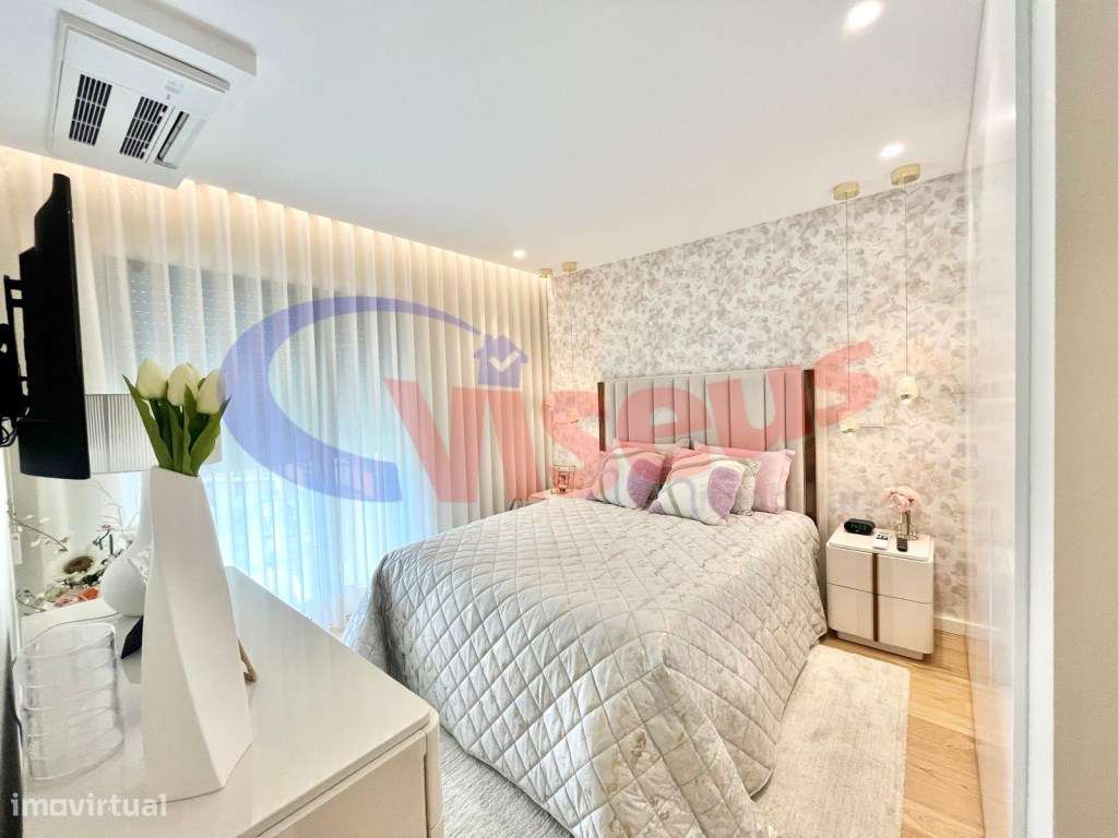 Apartamento T2 Oliveira do Douro-17