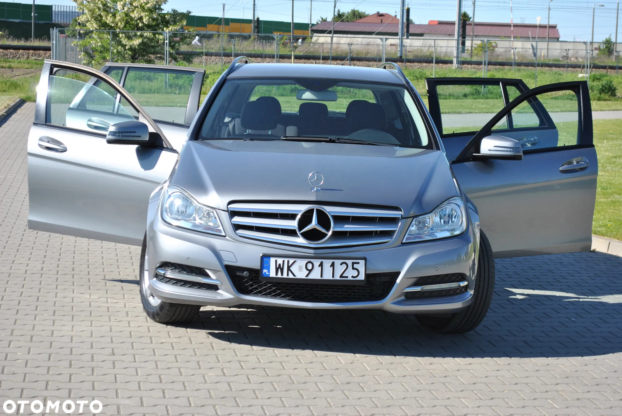 Mercedes-Benz Klasa C 180 T BlueEFFICIENCY Avantgarde - 21