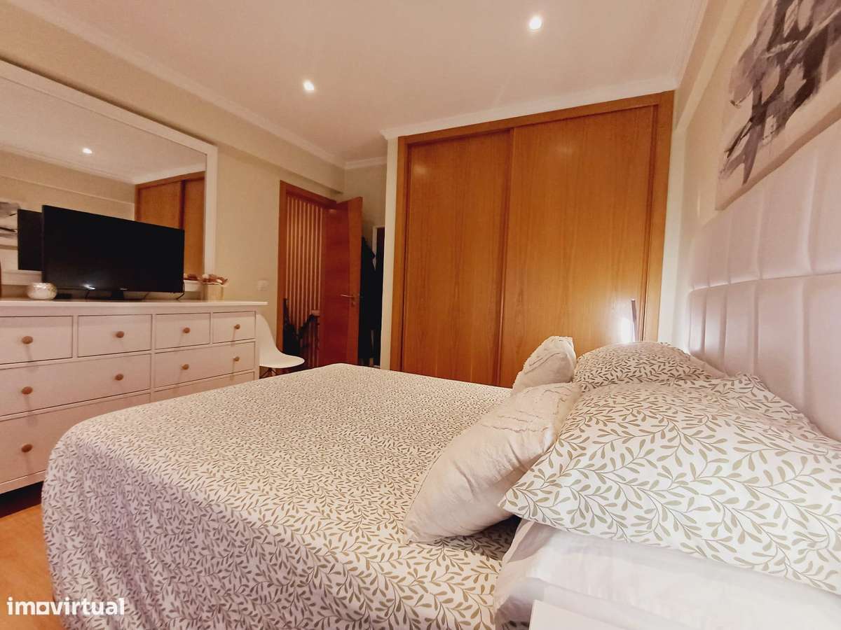 Apartamento T2 Totalmente Remodelado na Quinta do Romão, Quarteira-11
