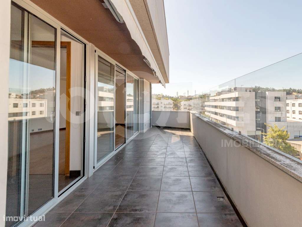 Apartamento | Qta das Nogueiras | Último Andar | Terraço | Garagem ...-9