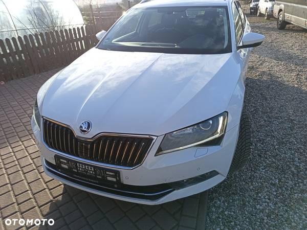 Skoda Superb 2.0 TDI Style DSG - 10