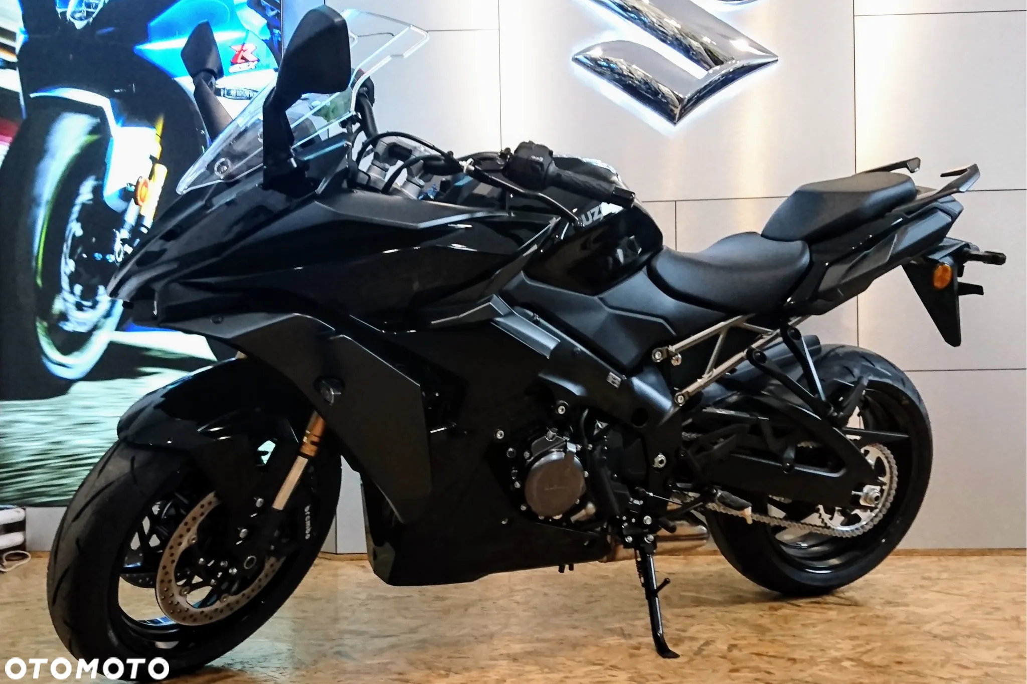 Suzuki GSX - 9