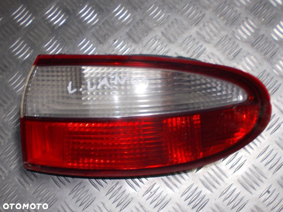 Daewoo Lanos - lampa tylna prawa HB - 1